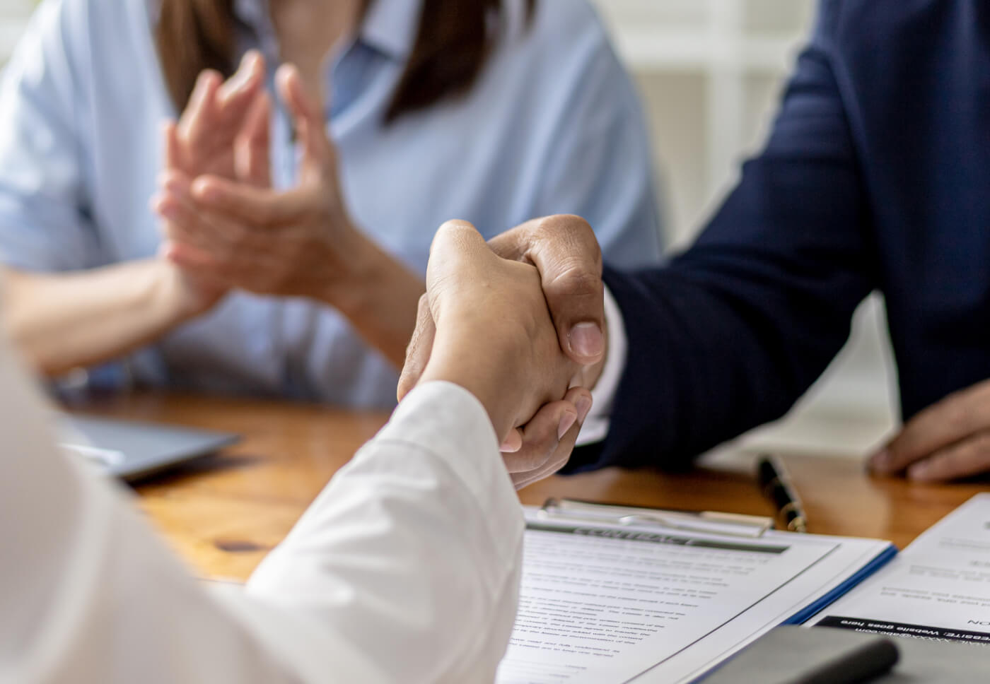 Tips & Tricks When Introducing Yourself During A Job Interview