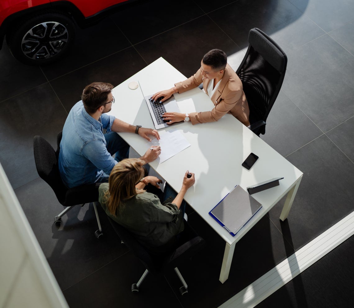 Job Requirements for Working as an Automotive Title Clerk